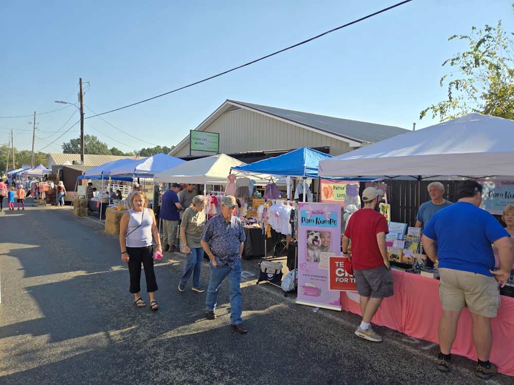 2024 Oktoberfest Vendors Getting Ready 2024 Oktoberfest Vendors Getting Ready