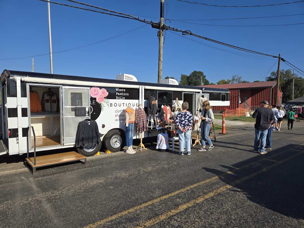 2024 Oktoberfest Vendors Getting Ready 2024 Oktoberfest Vendors Getting Ready