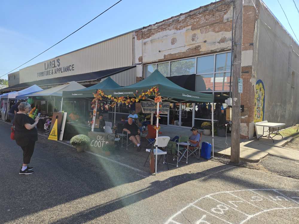 2024 Oktoberfest Vendors Getting Ready 2024 Oktoberfest Vendors Getting Ready