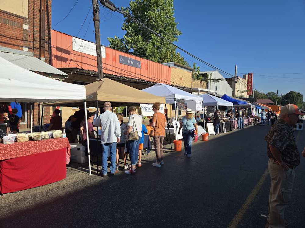 2024 Oktoberfest Vendors Getting Ready 2024 Oktoberfest Vendors Getting Ready